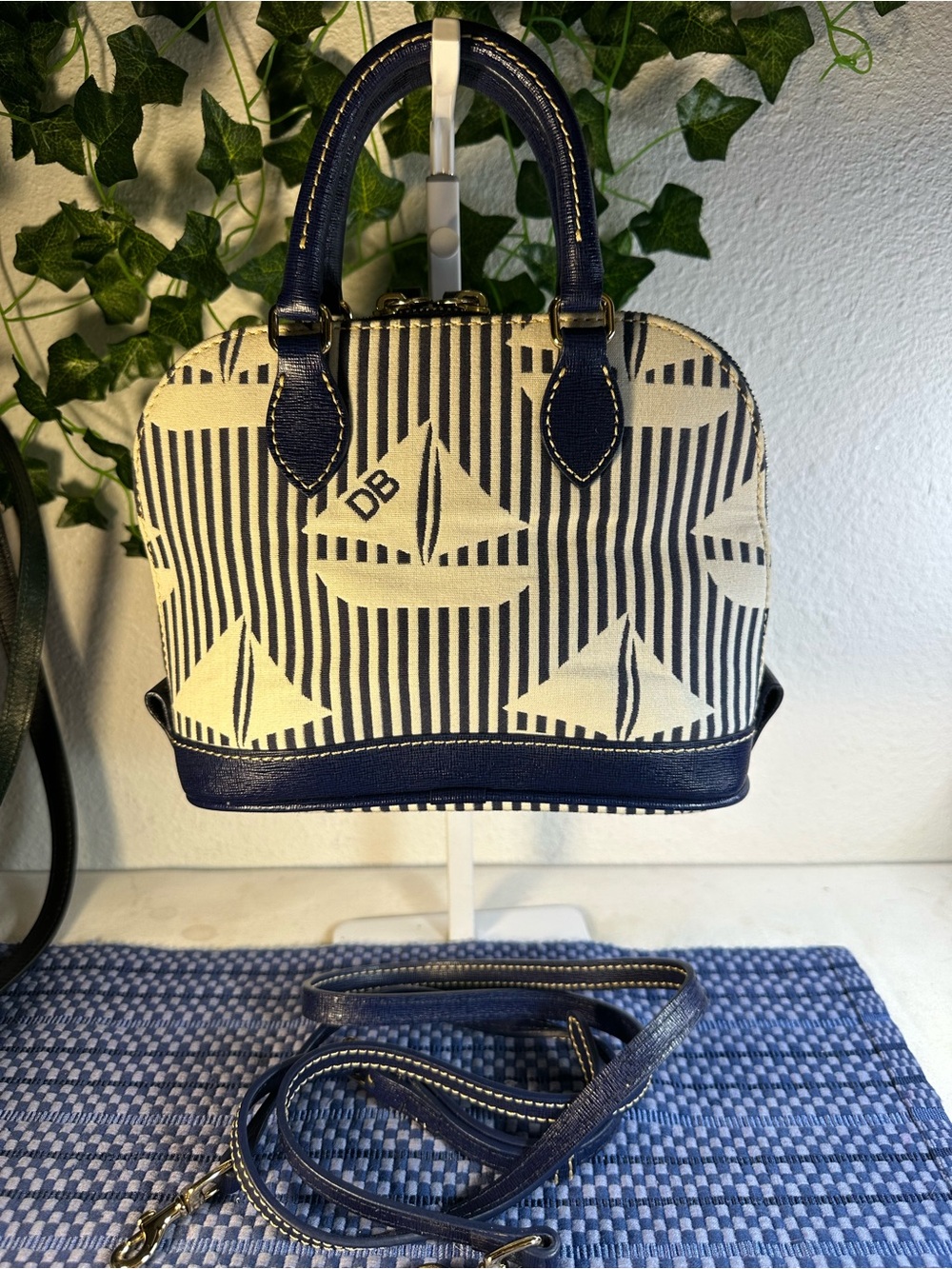 Dooney & Bourke Sailboat Bitsy Crossbody Bag - Navy & Cream Nautical Print - Picture 3 of 16